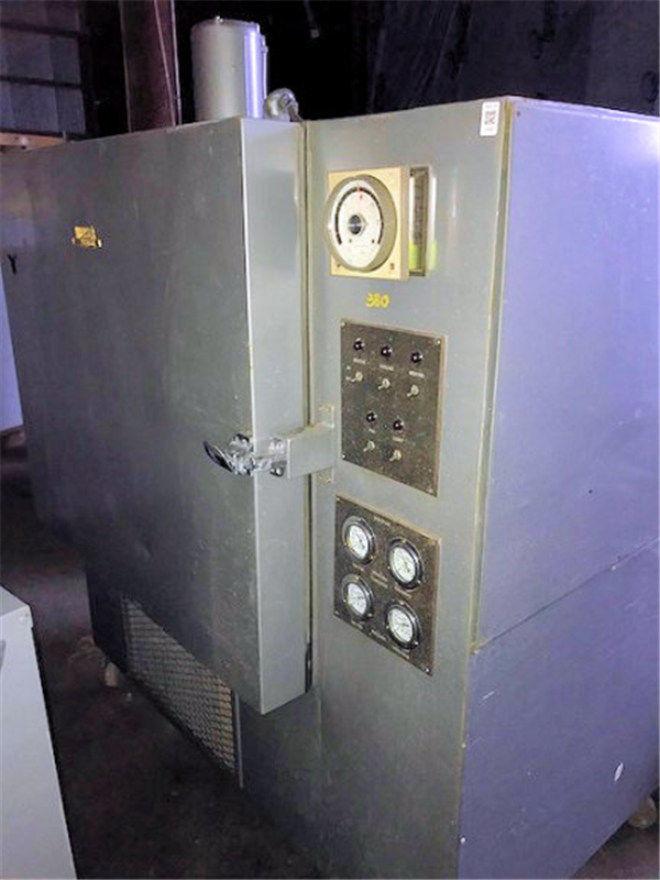 WEBBER MANUFACTURING Model AF-12-80 + 200 Environmental Test Chamber